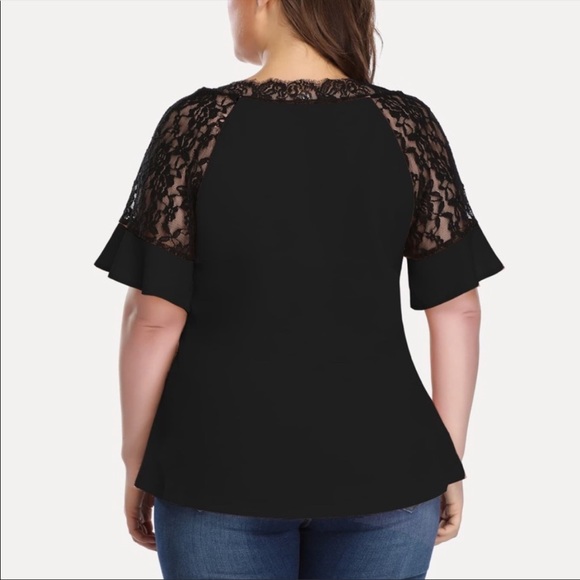 Plus size lace contrast flutter sleeve blouse - Picture 5 of 8